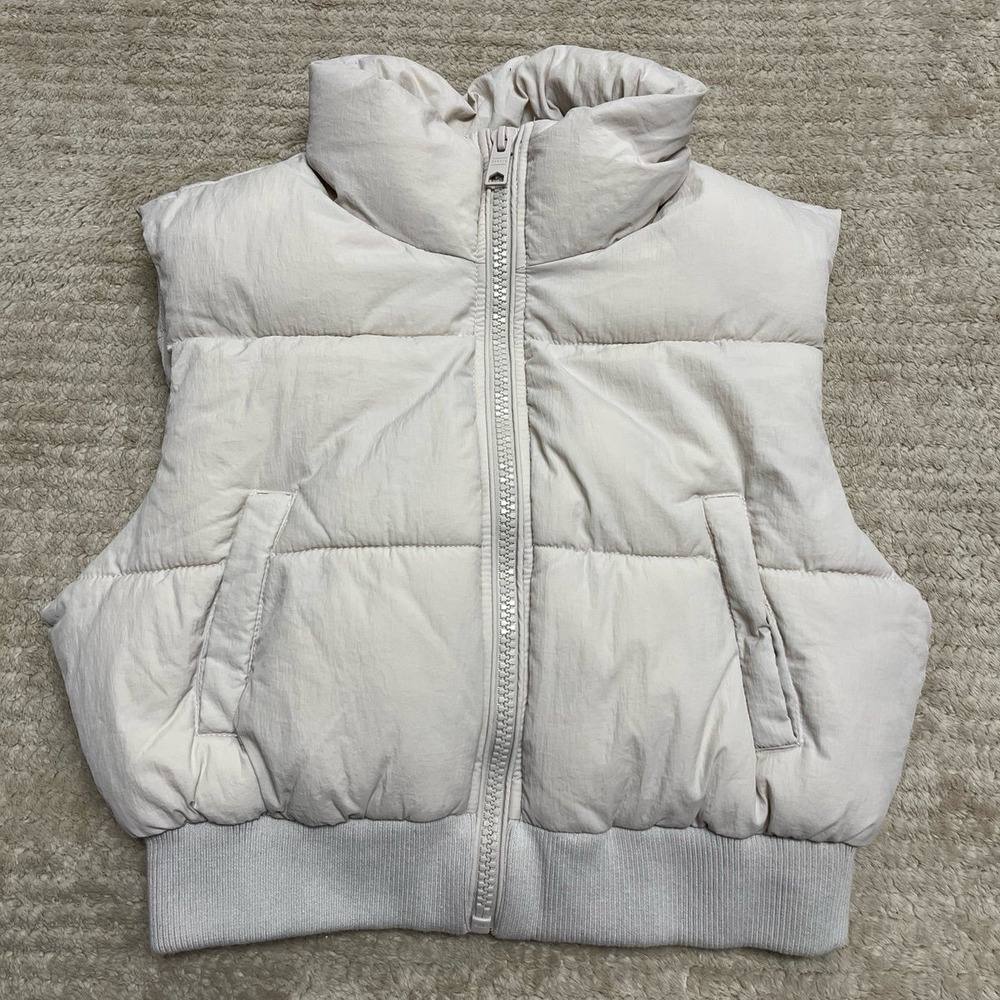 Garage Mini Puff Vest NWOT Cream Off-White Size Small Puffer
